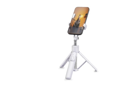 Kompakt Bluetooth Kumandalı Telefon Tripodu Ve Selfie Çubuğu Seti 75 Cm