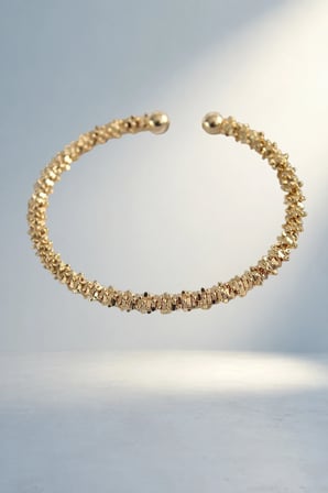 Şık Gold Renk Kadın Bileklik Tasarımı