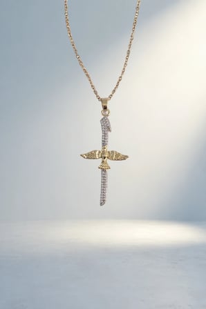 Zirkon Taşlı Gold Renkli Anka Kuşu Kolye