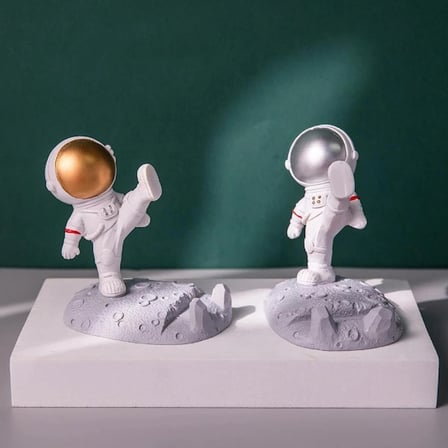 Dekoratif Astronot Tasarımlı Masaüstü Cep Telefon Standı Sert Plastik