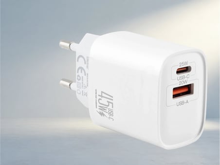 Hızlı Şarj Adaptörü Beyaz Çift Çıkışlı Type-C