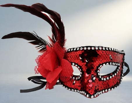 Gizemli Kırmızı Pullu Maske Ile Şıklığınızı Yansıtın