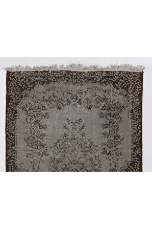 170x250 cm Gri Renkli Madalyon Ve Çiçek Desenli Sade Isparta Halısı