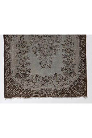 170x250 cm Gri Renkli Madalyon Ve Çiçek Desenli Sade Isparta Halısı