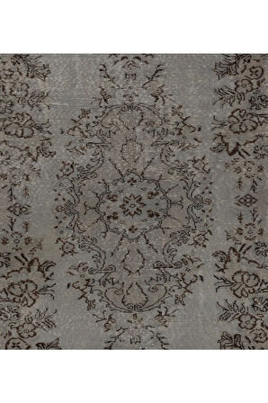 170x250 cm Gri Renkli Madalyon Ve Çiçek Desenli Sade Isparta Halısı