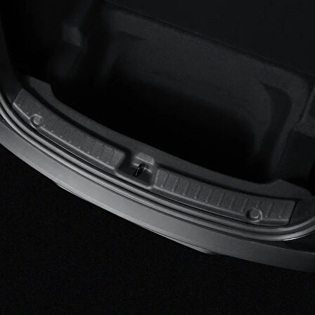 TESLA MODEL Y VE JUNİPER İÇİN UYUMLU ARKA BAGAJ EŞİK KORUMA KAPLAMASI