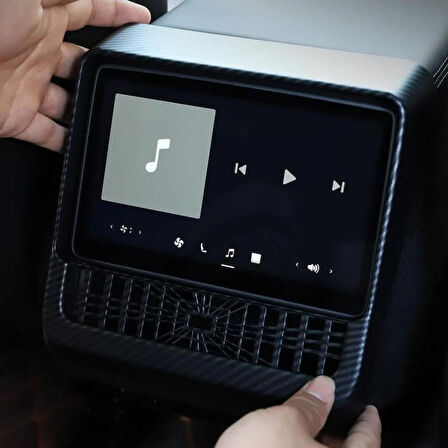 TESLA MODEL Y JUNİPER İÇİN UYUMLU ARKA EKRAN VE HAVALANDIRMA KORUMA KAPLAMASI KARBON DESEN