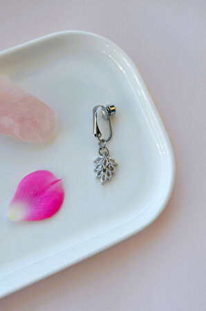 Delik Gerektirmeyen Yaprak Figürlü Sıkıştırmalı Göbek Piercingi Mıknatıslı