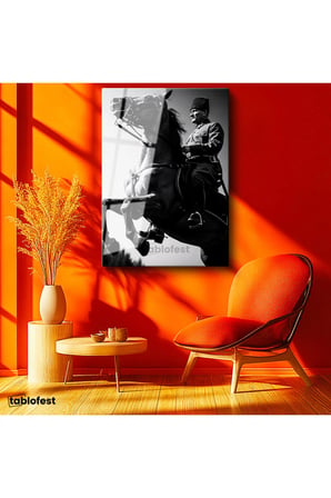 Tamperli Gerçek Cam Tablo Atatürk Üniformalı Şahlanan At Atatürk Tablosu Duvar Dekoru