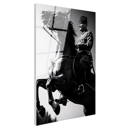 Tamperli Gerçek Cam Tablo Atatürk Üniformalı Şahlanan At Atatürk Tablosu Duvar Dekoru