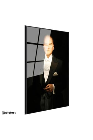 Siyah Renk Metal Çerçeveli Tamperli Cam Tablo Atatürk Siyah Takım Elbise Atatürk Tablosu Duvar Dekoru
