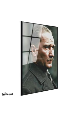 Siyah Renk Metal Çerçeveli Tamperli Cam Tablo Atatürk Asil Duruş Palto Atatürk Tablosu Duvar Dekoru