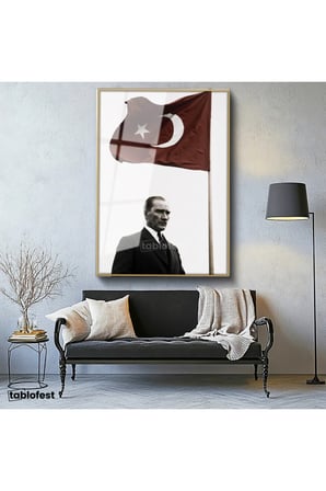 Altın Renk Metal Çerçeveli Tamperli Cam Tablo Atatürk ve Dalgalanan Türk Bayrağı Atatürk Tablosu Duvar Dekoru