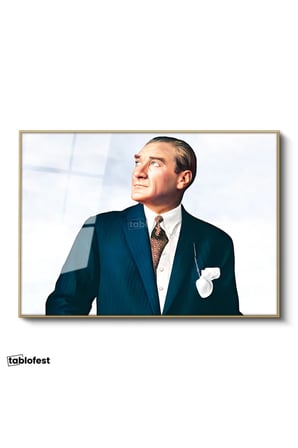 Altın Renk Metal Çerçeveli Tamperli Cam Tablo Atatürk Bulutlu Fon Portre Atatürk Tablosu Duvar Dekoru