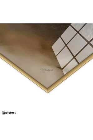 Altın Renk Metal Çerçeveli Tamperli Cam Tablo Dinamik Koşu At Tablosu Duvar Dekoru