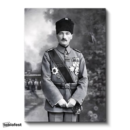 Dikey Kanvas Tablo Atatürk Madalyalı Mareşal Atatürk Tablosu Ev Ofis Duvar Dekoru