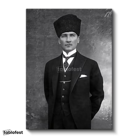Dikey Kanvas Tablo Atatürk Kalpaklı Yelekli Takım Atatürk Tablosu Ev Ofis Duvar Dekoru