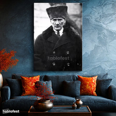 Dikey Kanvas Tablo Atatürk Kalpaklı Kürklü Palto Kışlık Atatürk Tablosu Ev Ofis Duvar Dekoru