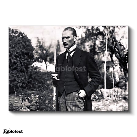 Yatay Kanvas Tablo Atatürk Bahçede Bastonlu Duruş Atatürk Tablosu Ev Ofis Duvar Dekoru