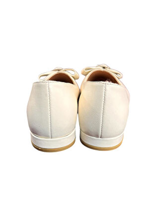 Ekru Hakiki Deri Fiyonk Tokalı Babet Ayakkabı