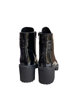 Siyah Hakiki Deri Rugan  Bağcık Detay  Yandan Fermuarlı Kalın Topuk Bot