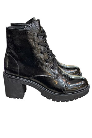 Siyah Hakiki Deri Rugan  Bağcık Detay  Yandan Fermuarlı Kalın Topuk Bot