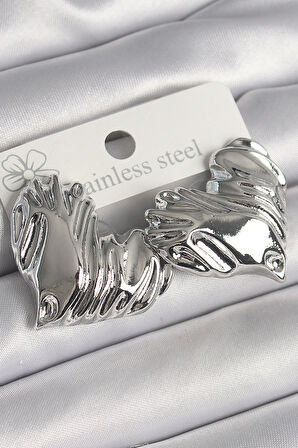 Tegan Pirinç Gümüş Renk İşlemeli Kalp Model Kadın Küpe TG27BKP10224