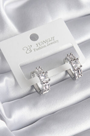 Tegan Pirinç Gümüş Renk Kare Zirkon Taşlı Kadın Küpe TG27BKP8351