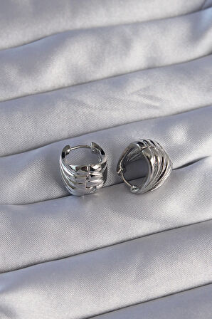 Tegan Pirinç Gümüş Renk Tırtıklı Minimal Bombeli Tasarım Küpe TG27BKP9081