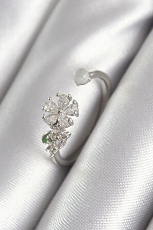 Tegan Pirinç Gümüş Renk Zirkon Taşlı Çiçek Model Kadın Yüzük TG27BYK3068