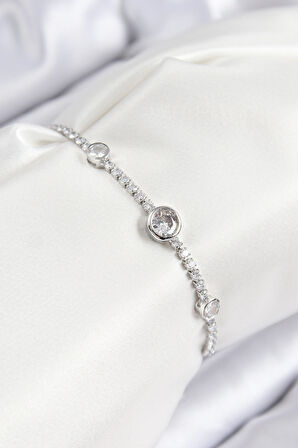 Pirinç Zirkon Taşlı Daire Model Gümüş Renk Asansörlü Kadın Bileklik - TJ-BB7732