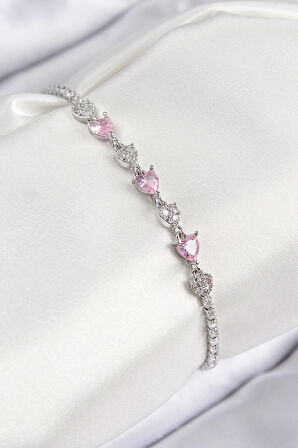 Pirinç Zirkon Taşlı Pembe Kalp Model Gümüş Renk Kadın Bileklik - TJ-BB7698