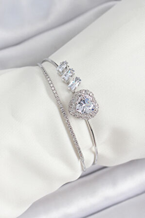 Pirinç Gümüş Renk Kalpli Zirkon Taşlı Kadın Bileklik - TJ-BB7065