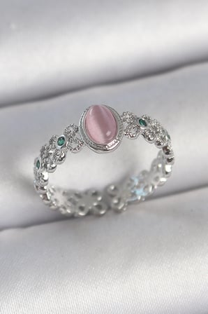 Pirinç Gümüş Renk Zirkon Taş Detaylı Pembe Mineli Damla Model Ayarlanabilir Kadın Yüzük TJ-BYK3724