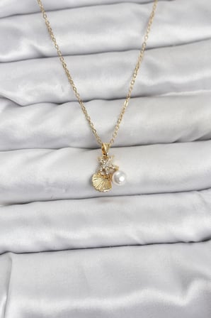 316L Çelik Zincir Gold Renk Deniz Kabuğu ve Deniz Yıldızı Model Zirkon Taşlı Kadın Kolye - TJ-BKO10841