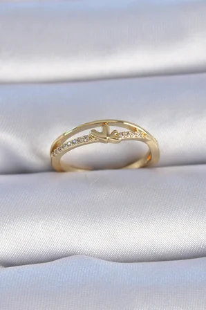 Pirinç Gold Renk Zirkon Taşlı Kalp Model Kadın Yüzük TJ-BYK3302