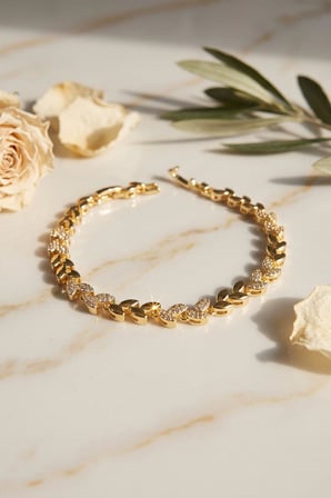 Gold Renk Pirinç Zirkon Taşlı Başak Model Kadın Bileklik TJ-BB8907