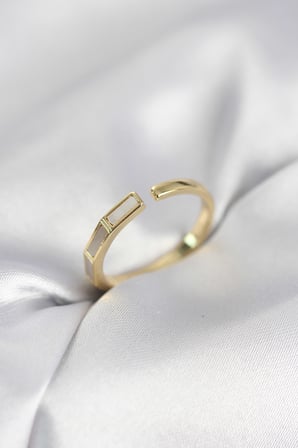 Gold Renk Sedefli Çubuk Model Kadın Yüzük TJ-BYK4082