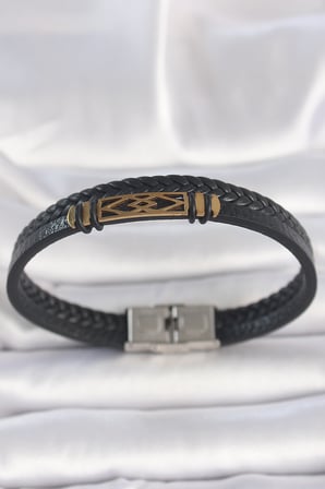 316L Çelik Gold Renk Aksesuarlı Çift Sıra Siyah Burgu Desenli Deri Kordon Erkek Bileklik TJ-EB3710