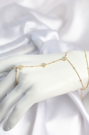 Pirinç Gold Renk Yonca Model Kadın Şahmeran TJ-SN795