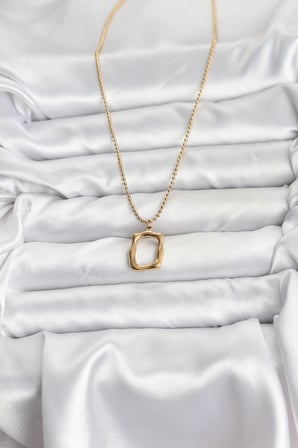 316L Çelik Zincir Gold Renk Model Kadın Kolye TJ-BKO10688