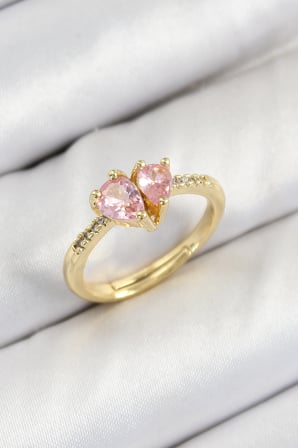 Pirinç Zirkon Taşlı Pembe Kalp Model Gold Renk Kadın Yüzük TJ-BYK3802