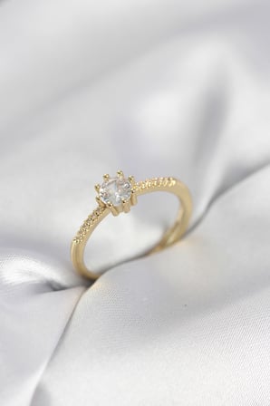 Tek Taş Model Gold Renk Zirkon Taşlı Kadın Yüzük TJ-BYK4088