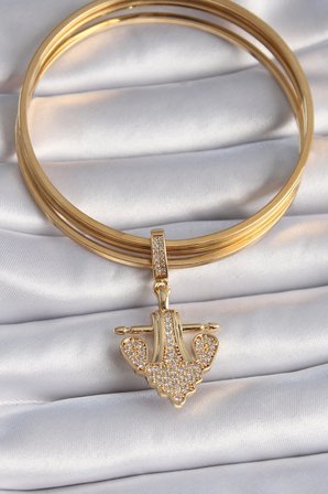 Pirinç Gold Renk Zirkon Taşlı Çapa Model Ajda Charm TJ-BC1000