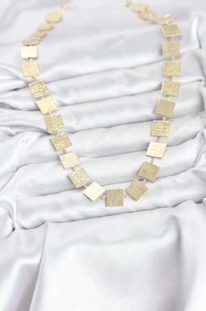 Kare Plaka Model Gold Renk Kadın Kolye TJ-BKO10825