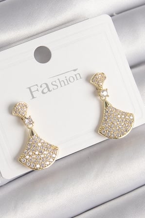 Pirinç Gold Renk Zirkon Taşlı Motif Model Kadın Küpe TJ-BKP9778