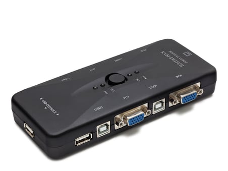 Vga Usb Kvm Swıtch 4 In 1 Out + 4 Port Usb Console - Sıyah HD230