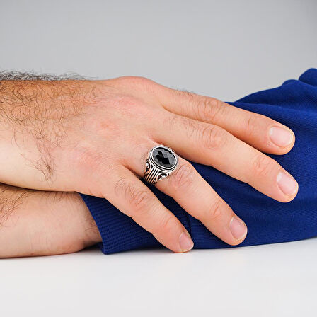 Siyah Zirkon Taşlı 925 Ayar Gümüş Yüzük 