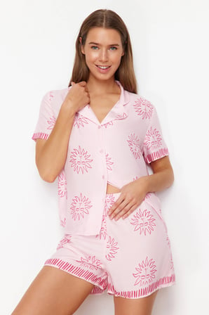 Pembe Güneş Desenli Viskon Şortlu Dokuma Pijama Takımı