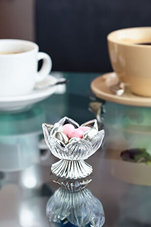 Gümüş Metal Ayaklı Lotus Çiçeği 6’lı Kahve Yanı Cam Lokumluk Drajelik Origami Mini Sunumluk